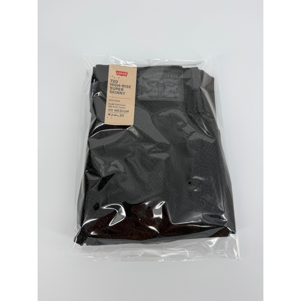 Levi's 720 High-Rise Super Skinny Jeans Womens 24 Black NWT Snakeskin Print - Picture 13 of 13